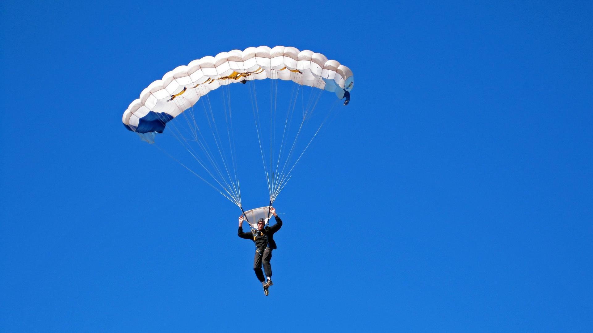 体育心理研究成果应用于竞技团队管理,体育心理学所研究的问题就涵盖了